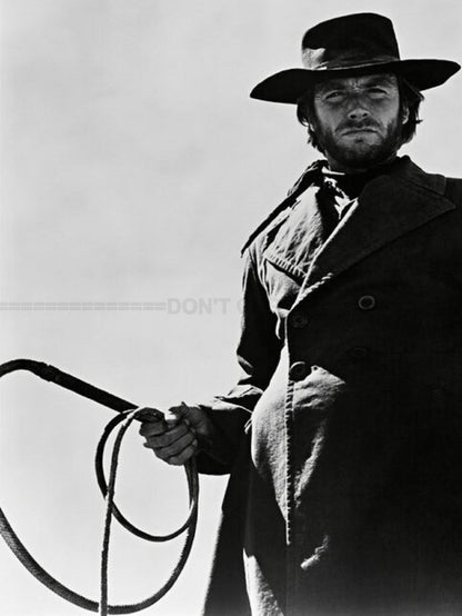 Photo Clint Eastwood - L'Homme des hautes plaines (1973) - Noir et blanc - 15x20