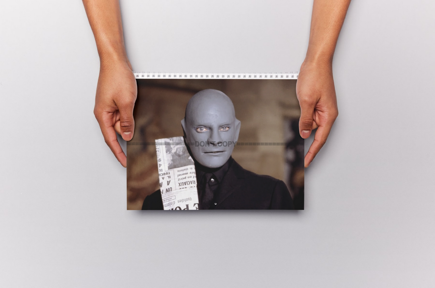 Photo Jean Marais – Fantômas 1964 – Visage Masqué Iconique – Scène Culte – 15×20