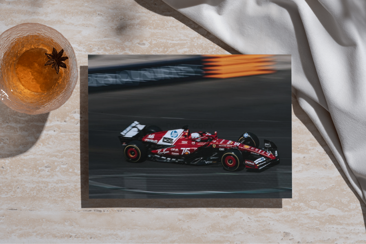 Photo Charles Leclerc – Ferrari F1 – GP Monaco 2025 – Vitesse & Prestige – 15×20
