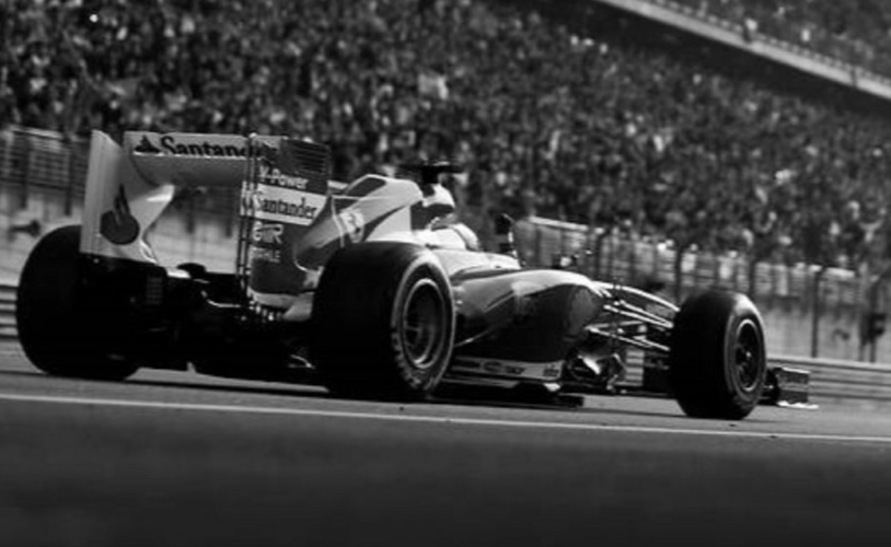 Photo Fernando Alonso – Ferrari F1 – Ligne d'Arrivée et Drapeau à Damier – 15×20
