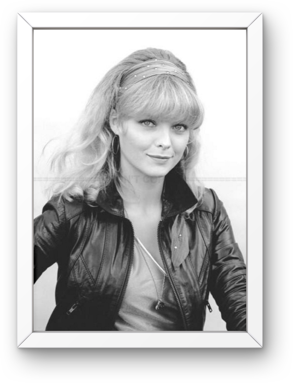 Photo Encadrée Michelle Pfeiffer - Noir et blanc - (Cadre Bois Blanc) - 15x20