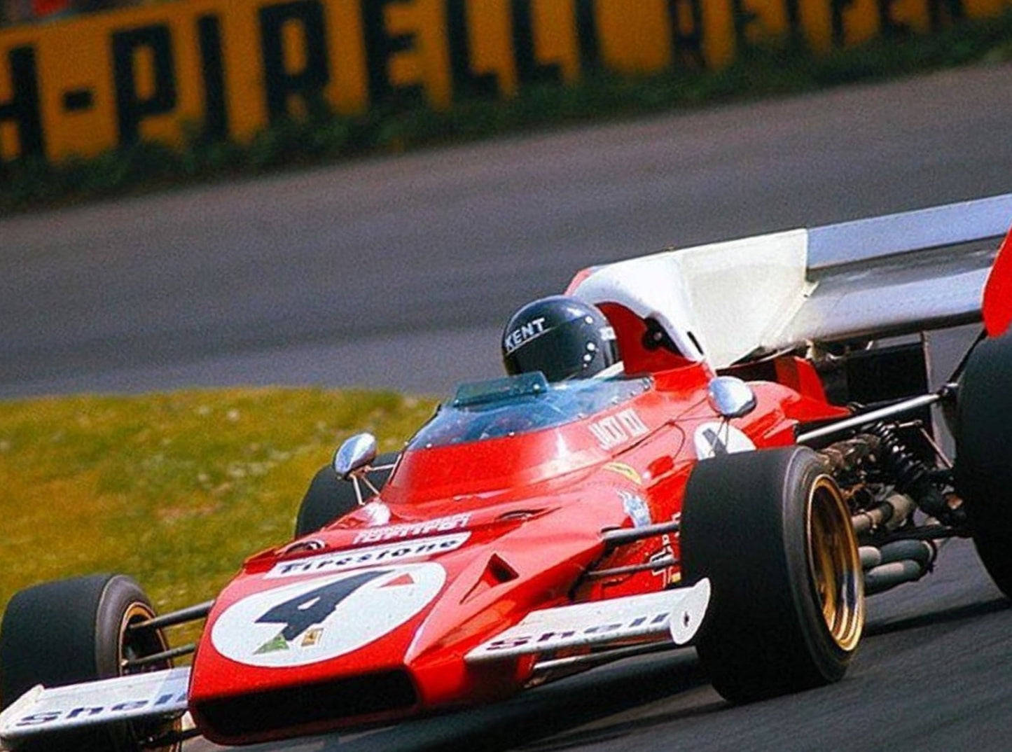 Photo Jacky Ickx – Grand Prix d’Allemagne (1972) – Ferrari n°4 en action – 15×20