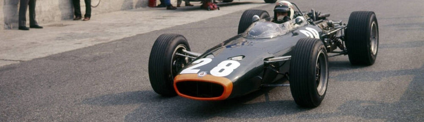 Photo Jackie Stewart – L’élégance du Champion – Stands Circuit de Monza – 15×20