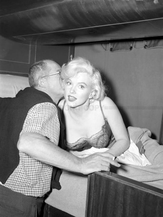 Photo Marilyn Monroe & Billy Wilder sur le tournage de Some Like It Hot - 15x20