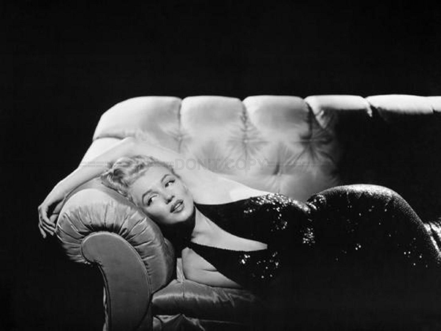 Photo Marilyn Monroe - Le Prince et la Danseuse (1957) - Noir et blanc - 15×20