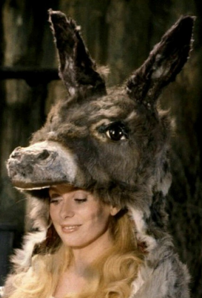 Photo Catherine Deneuve – Peau d’Âne (1970) – Conte Cinéma Fantaisie – 15×20