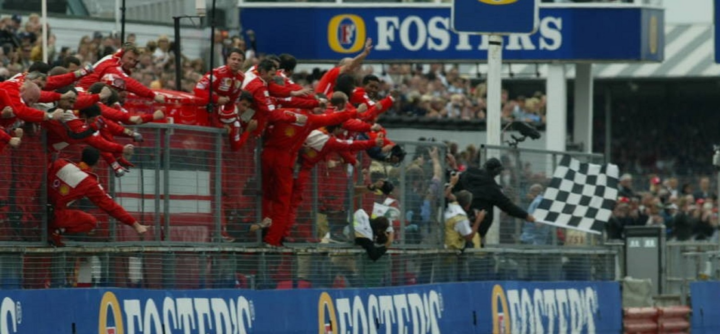 Photo Michael Schumacher – GP Formule 1 - Victoire à Silverstone (2004) – 15x20