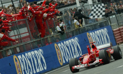 Photo Michael Schumacher – GP Formule 1 - Victoire à Silverstone (2004) – 15x20