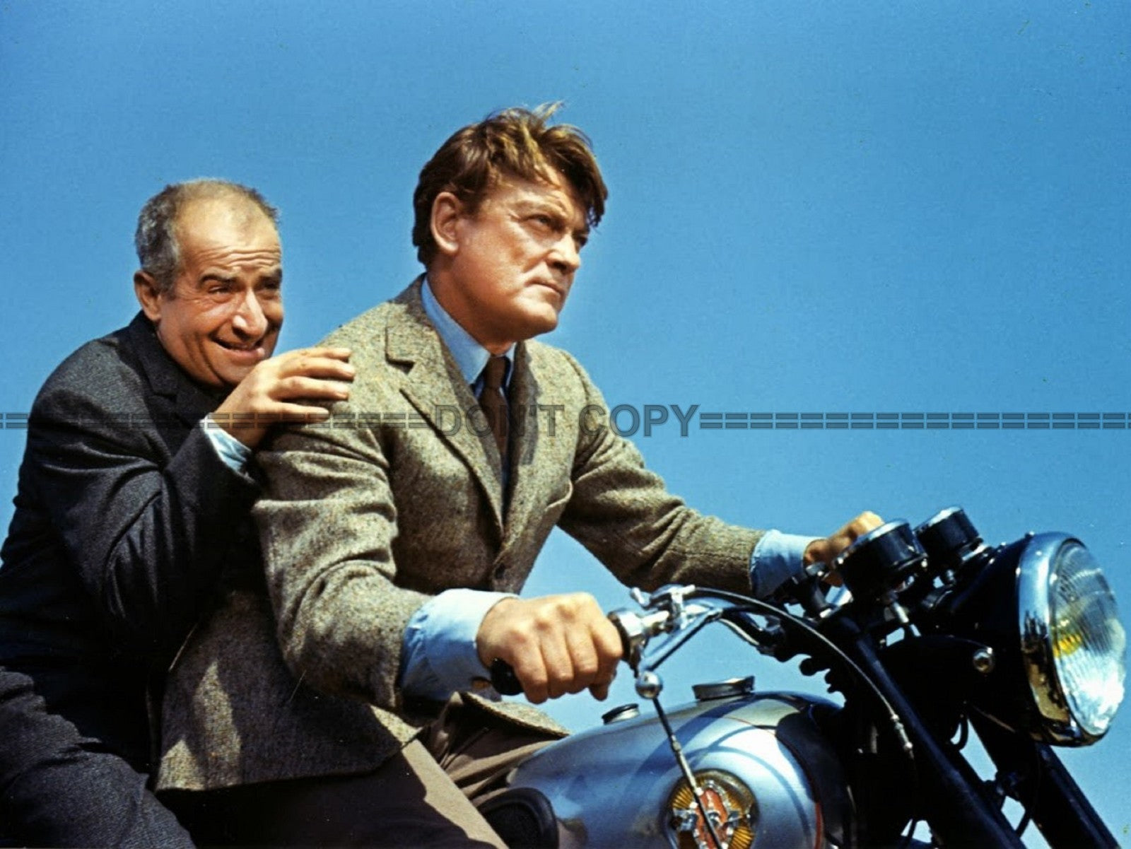 Photo Louis de Funès & Jean Marais – Fantômas (1964) – Scène Action Moto – 15×20