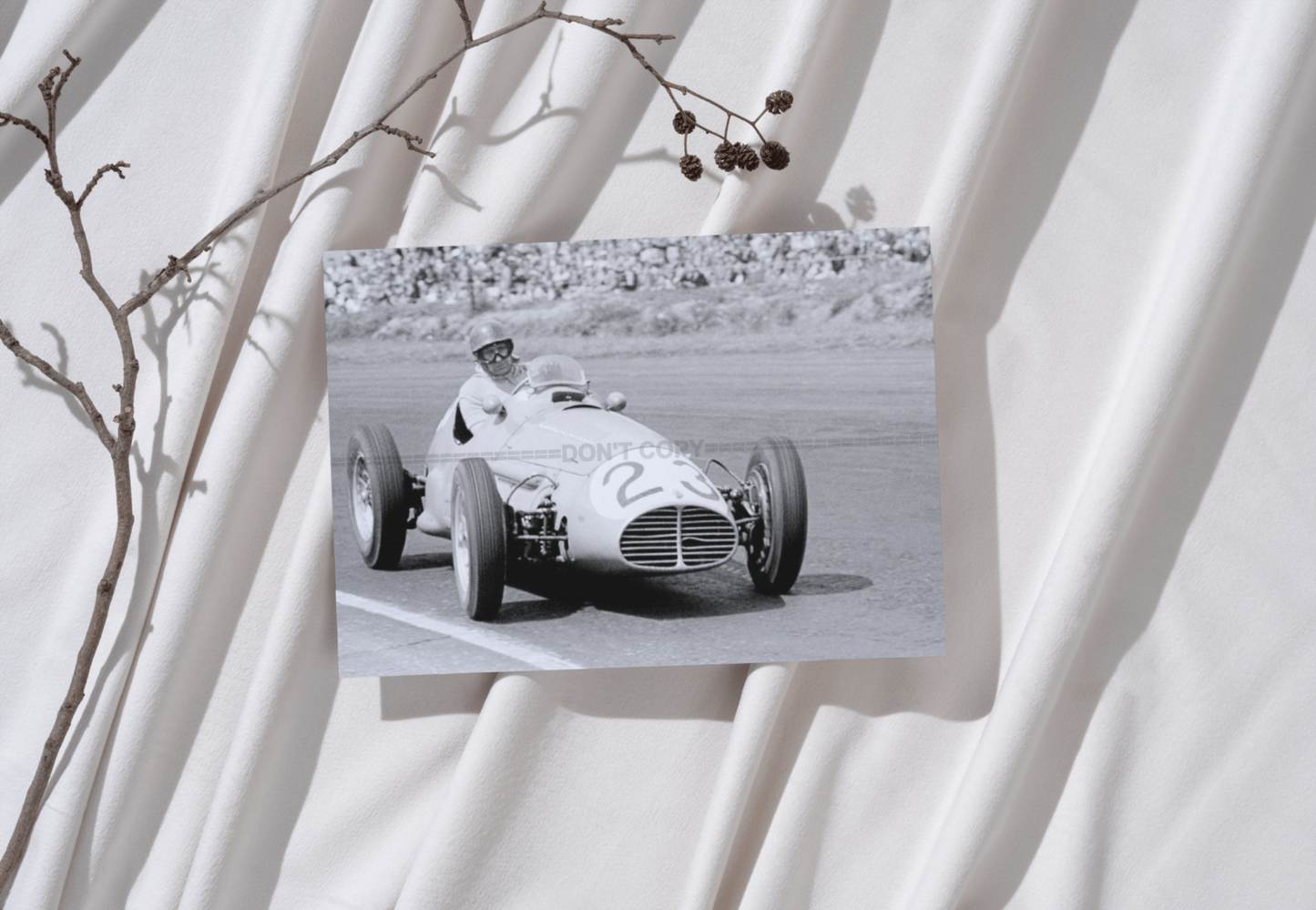 Photo Juan Manuel Fangio – Icône GP Formule 1 – Saison 1953 – Monoplace – 15×20