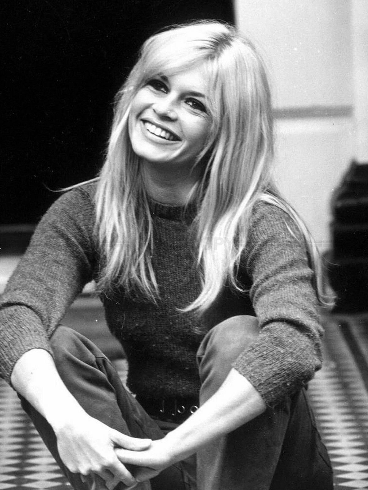 Photo Encadrée Brigitte Bardot - Noir et blanc - (Cadre Bois Blanc) - 15×20