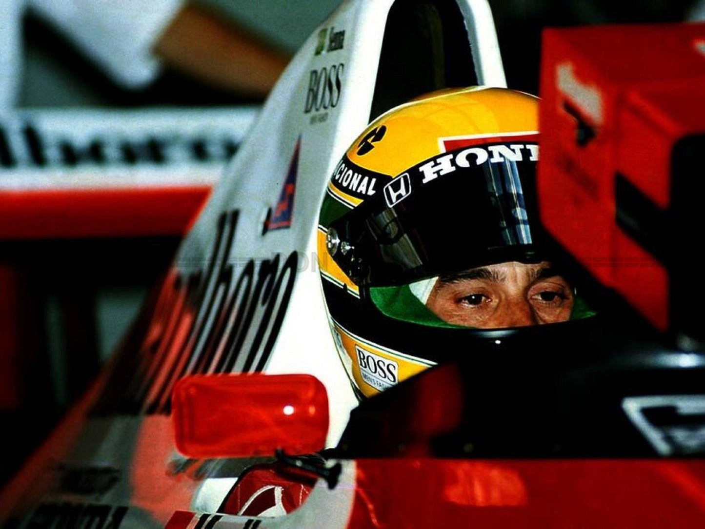 Photo Ayrton Senna lors des qualifications de Formule 1 - McLaren Honda – 15×20