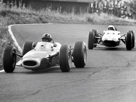 Photo Graham Hill devant Jim Clark – Nürburgring 1964 – Duel Mythique F1 – 15×20