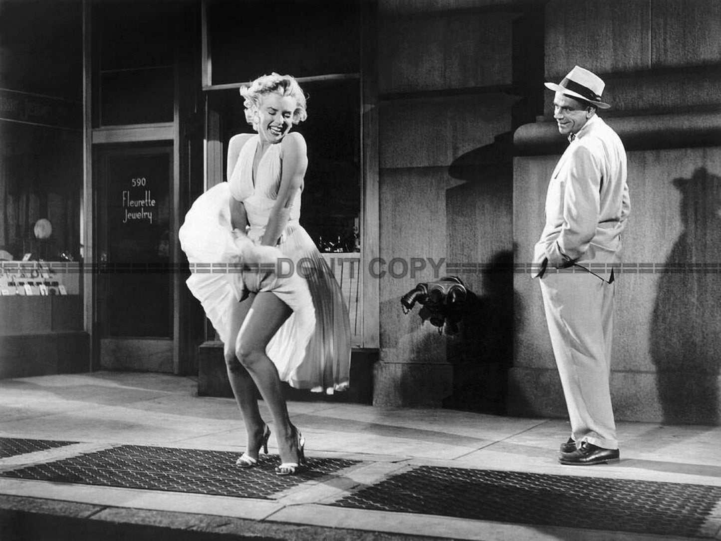 Photo Marilyn Monroe – Sept Ans de Réflexion (1955) – Scène Robe Blanche – 15x20