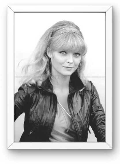 Photo Encadrée Michelle Pfeiffer - Noir et blanc - (Cadre Bois Blanc) - 15x20