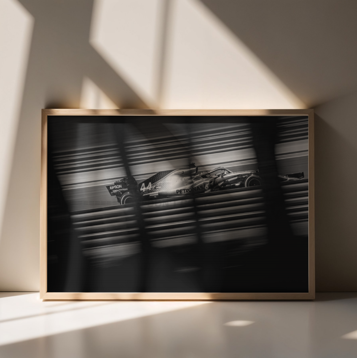 Photo Lewis Hamilton – Mercedes F1 - Paul Ricard Mistral – Haute Vitesse – 15×20