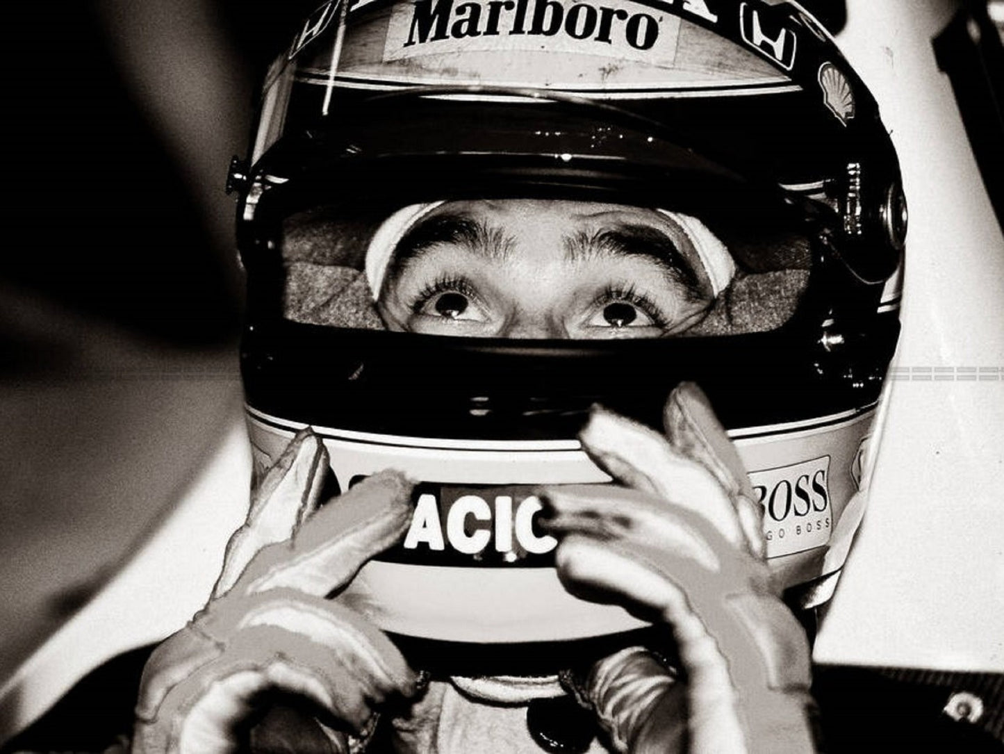 Photo Encadrée Ayrton Senna – The Eyes – Regard sous le casque – 15×20