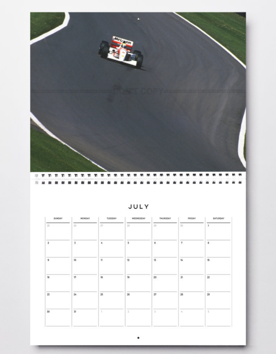 Photo Ayrton Senna – McLaren en pleine trajectoire – Pilotage de légende – 15×20