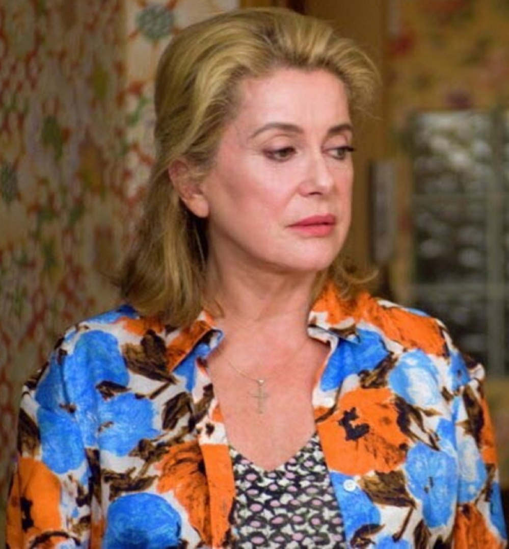 Photo Catherine Deneuve – La Fille du RER (2009) – Portrait Cinéma Drame – 15×20