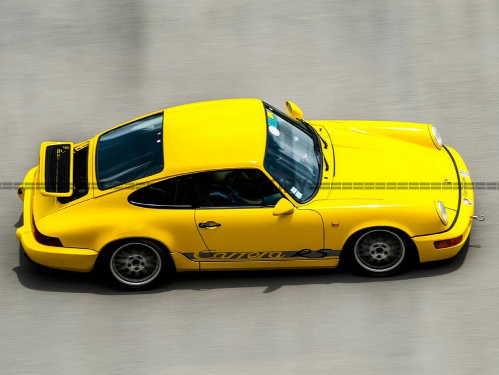 Photo Porsche 911 Carrera Jaune