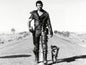 Photo Mel Gibson - Mad Max 2 : Le Défi (1981) - Noir et blanc - 15×20