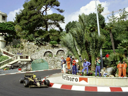 Photo Ayrton Senna – Lotus F1 – Grand Prix de Monaco (1985) – Formule 1 – 15×20