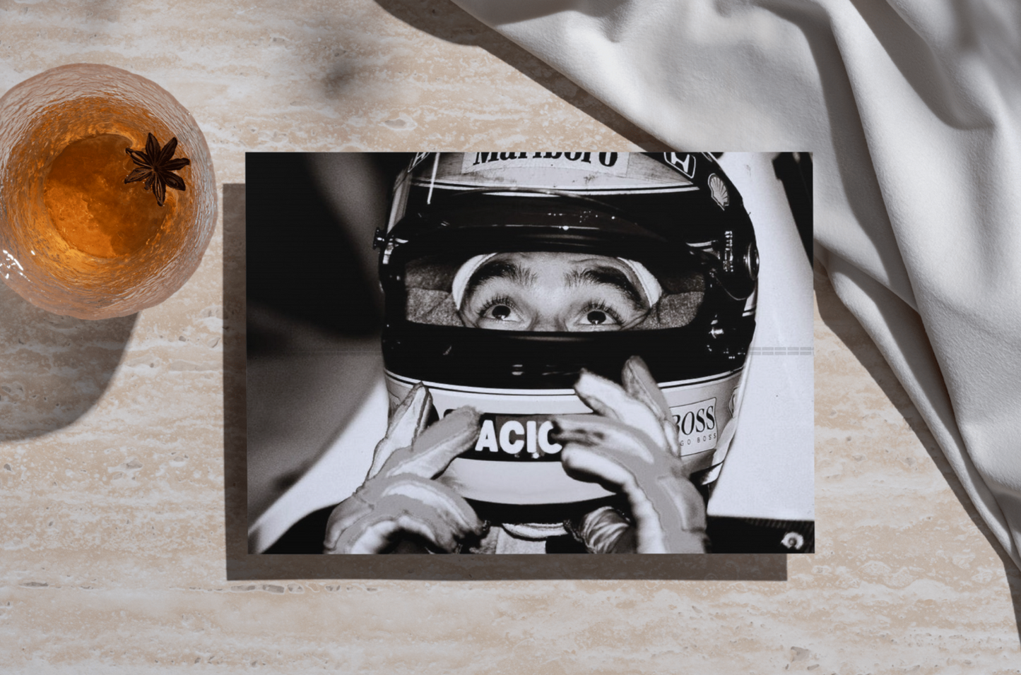 Photo Ayrton Senna – The Eyes – Regard sous le casque – Photo iconique – 15×20