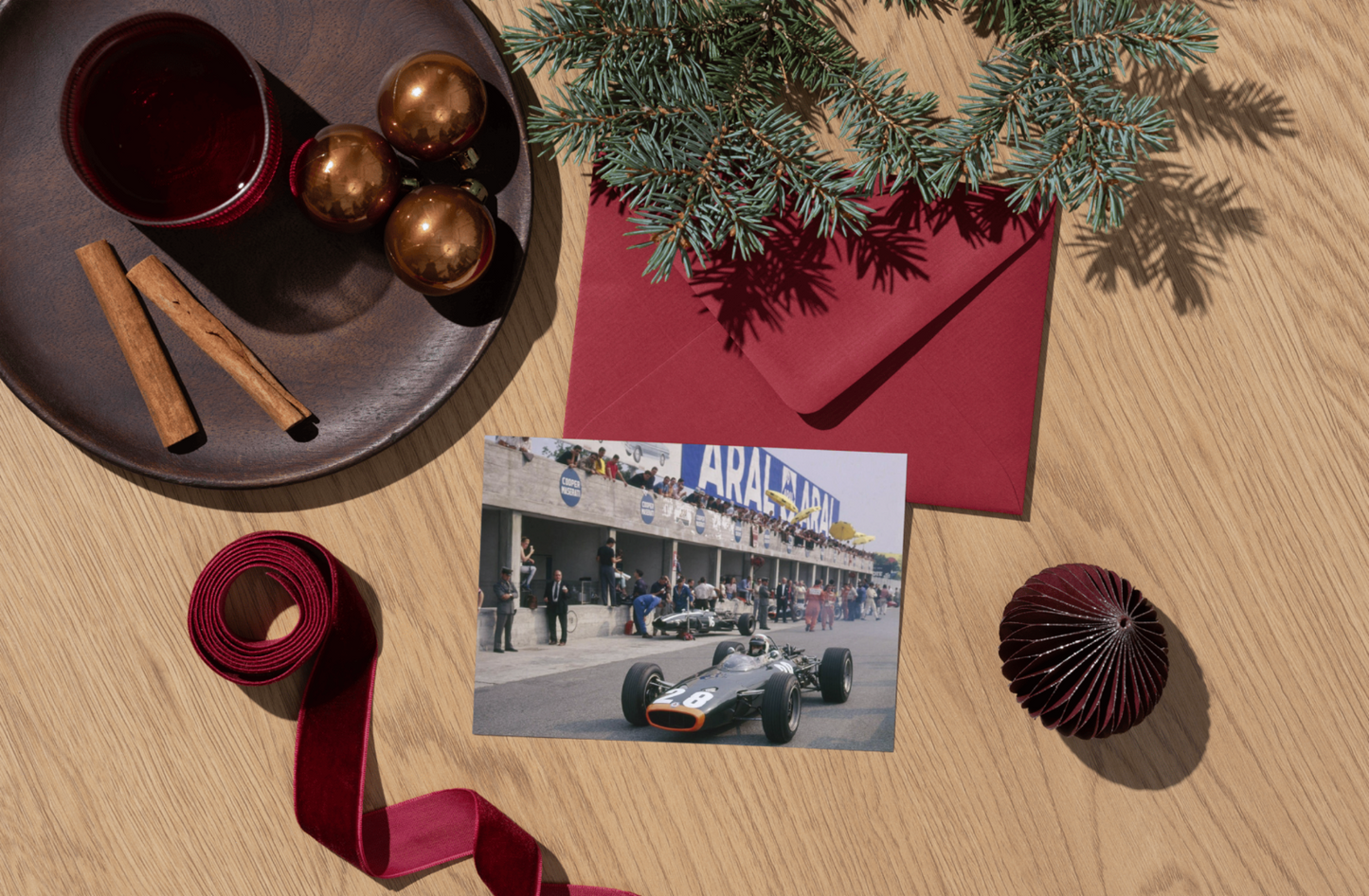 Photo Jackie Stewart – L’élégance du Champion – Stands Circuit de Monza – 15×20