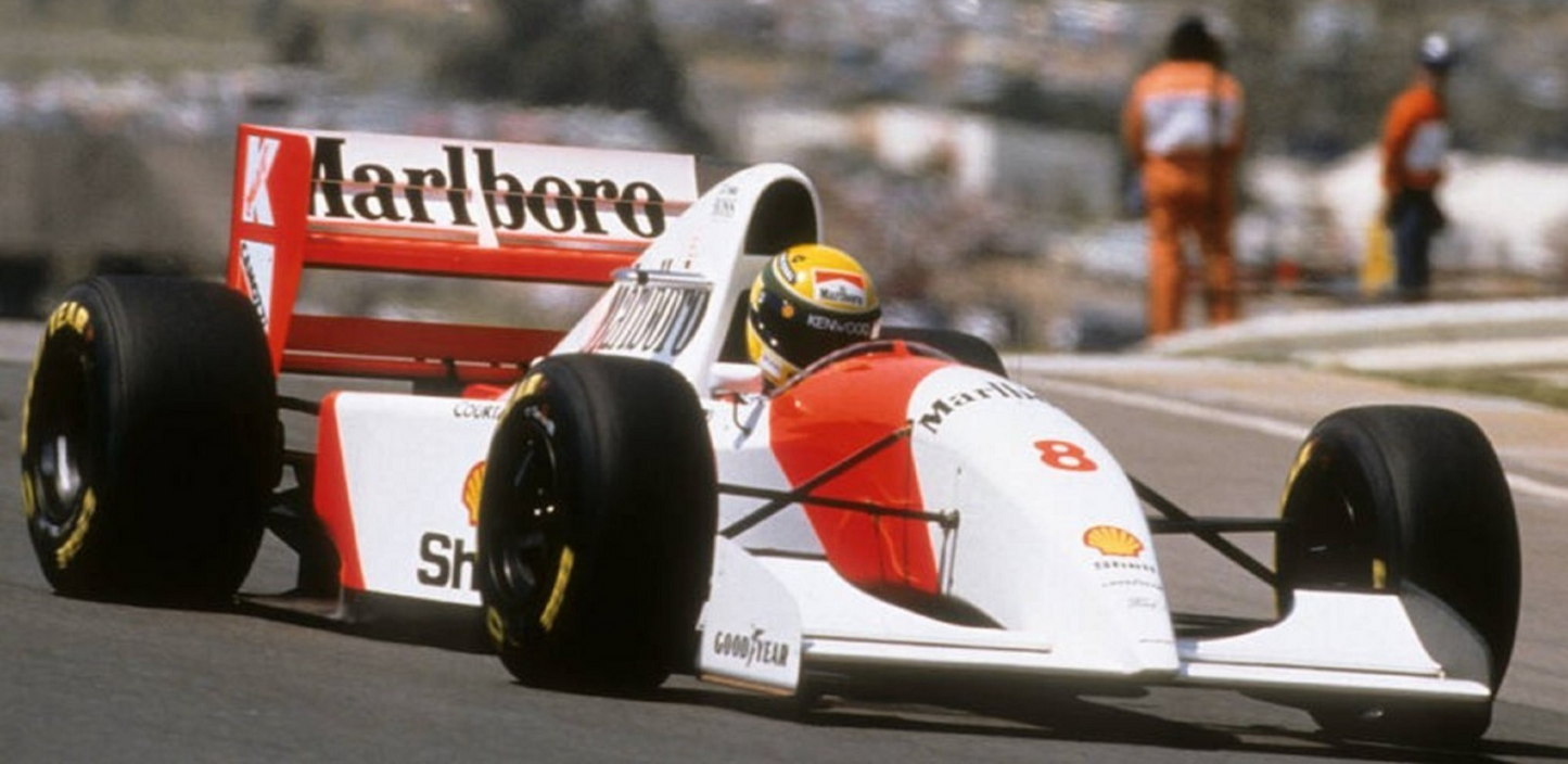 Photo Ayrton Senna – McLaren MP4/8 – Saison F1 1993 – Légende Motorsport – 15x20