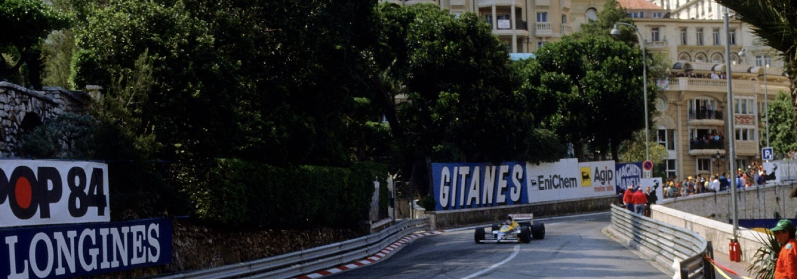 Photo Ayrton Senna devant Alain Prost – GP de Monaco 1989 – Virage Loews – 15×20