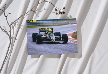 Photo Ayrton Senna – Lotus JPS – Spa-Francorchamps (1986) – Formule 1 – 15×20