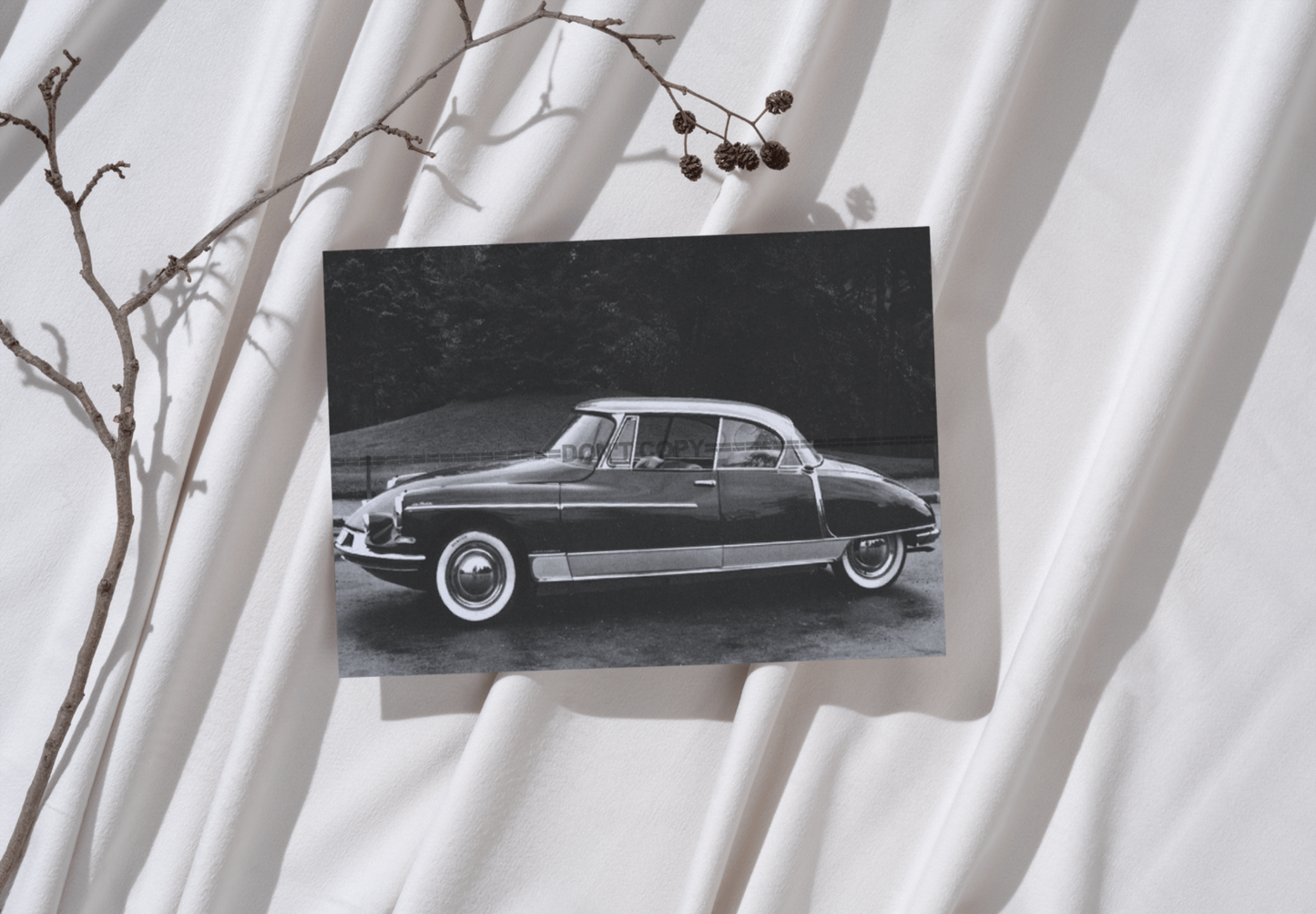 Photo Citroën DS 19 – Coupé Le Paris Chapron (1959) – Design Français – 15×20