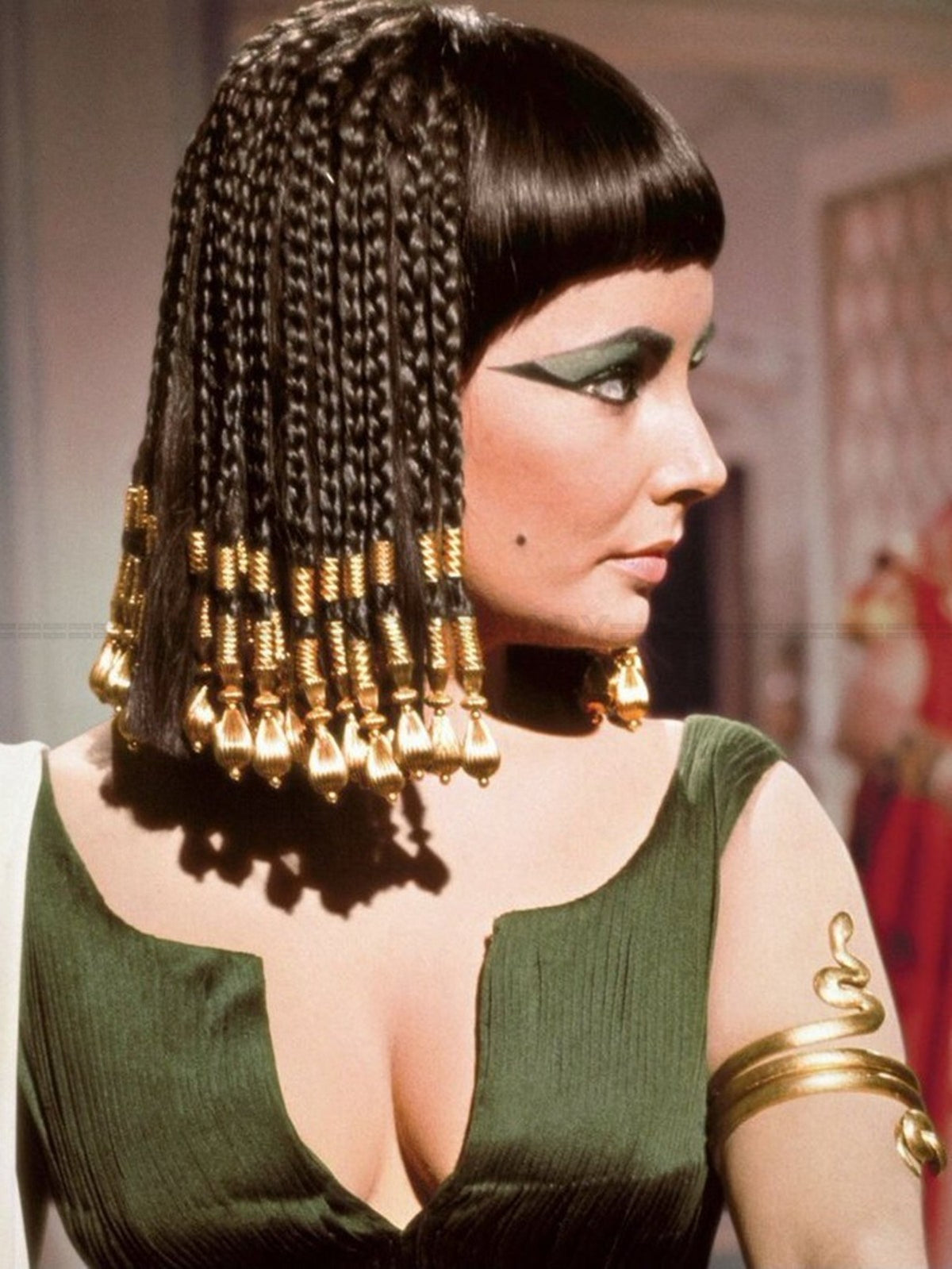 Photo Elizabeth Taylor dans le rôle-titre du film culte Cléopâtre (1963) - 15x20