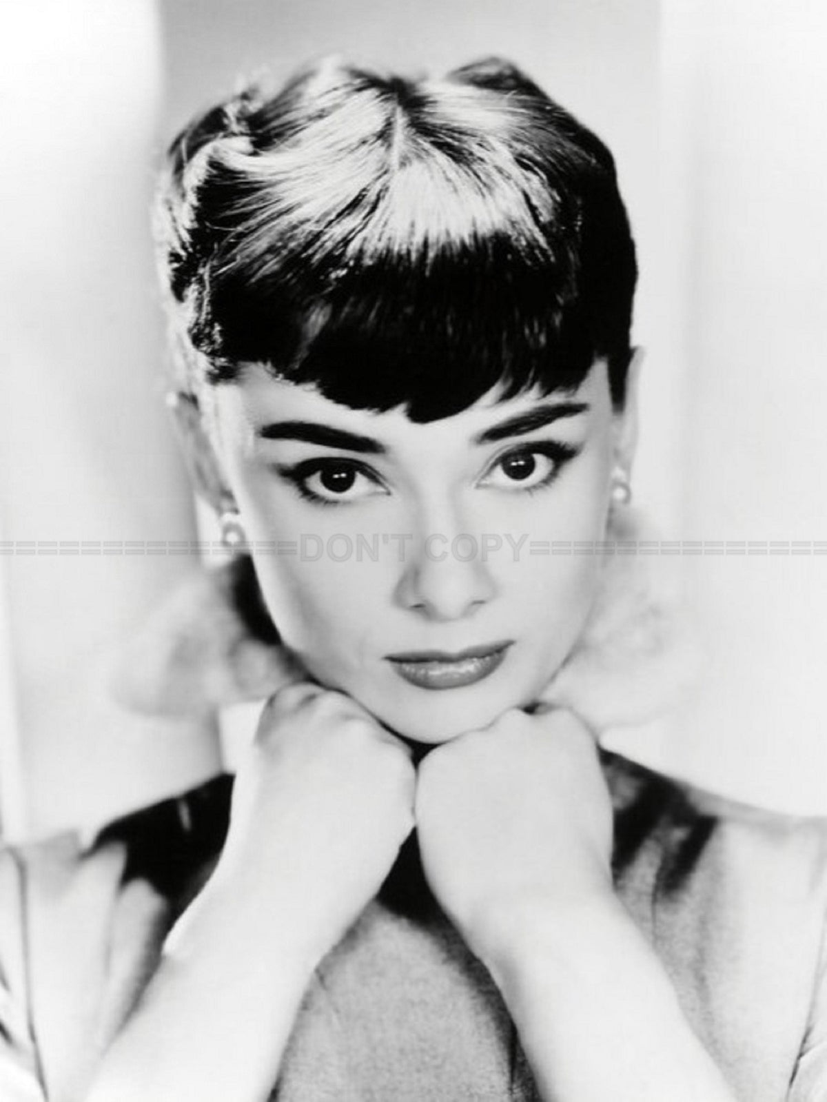 Photo Audrey Hepburn - Noir et blanc - 15x20