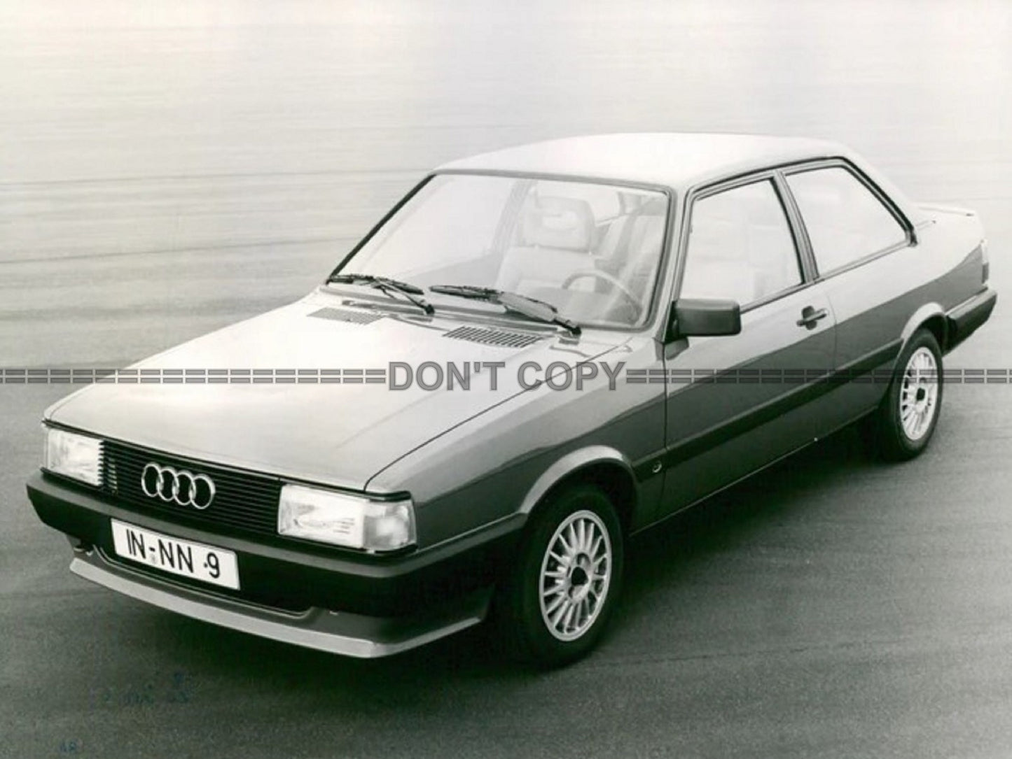 Photo Encadrée Audi 80 GTE – Berline Sportive Youngtimer (1984)  – 15×20