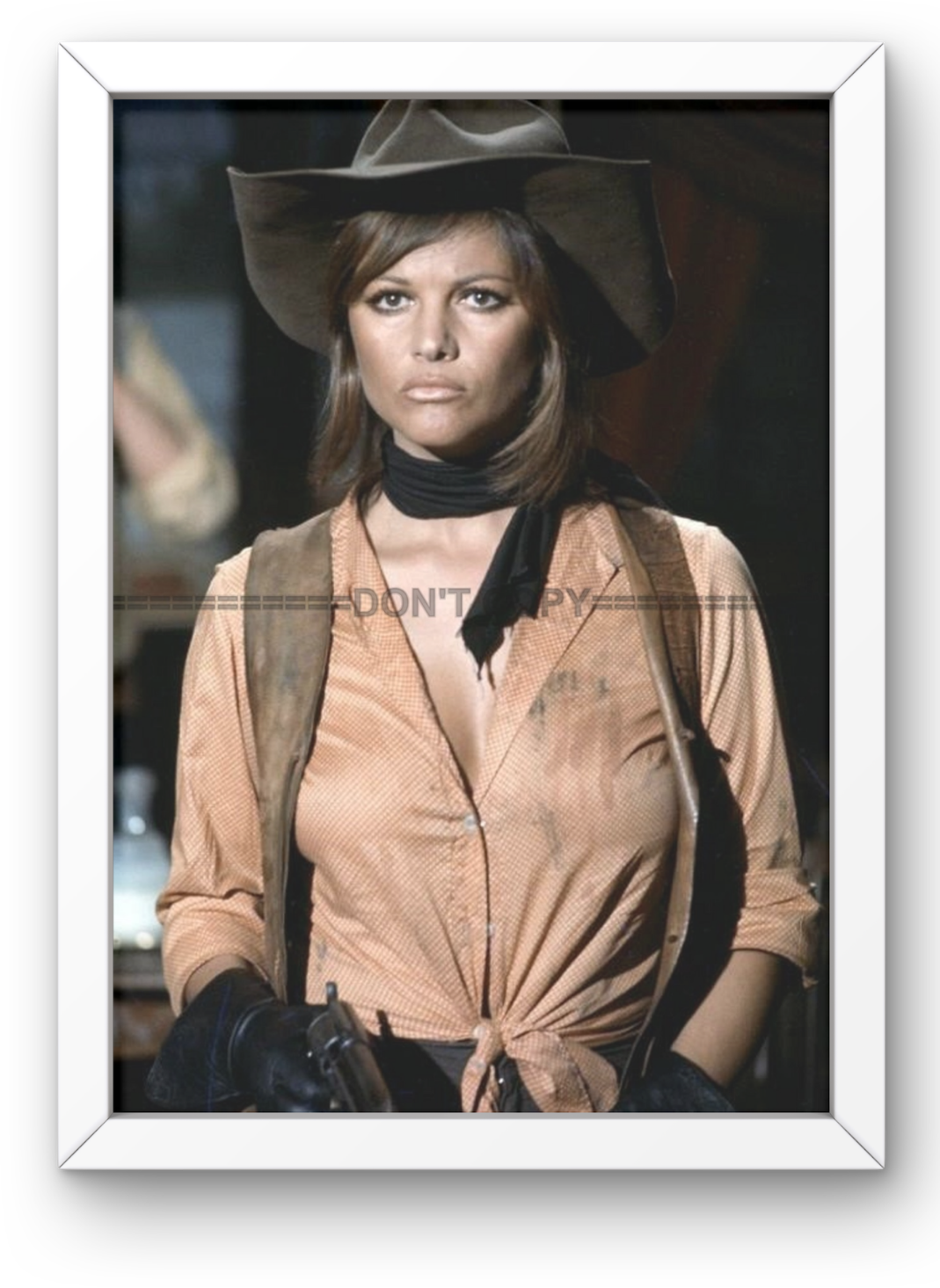 Photo Encadrée Claudia Cardinale - Les Pétroleuses (1971) - (Cadre Bois) - 15x20
