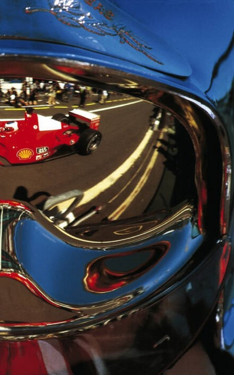 Photo Rubens Barrichello – Ferrari en Miroir - Vue à travers un Casque – 15×20