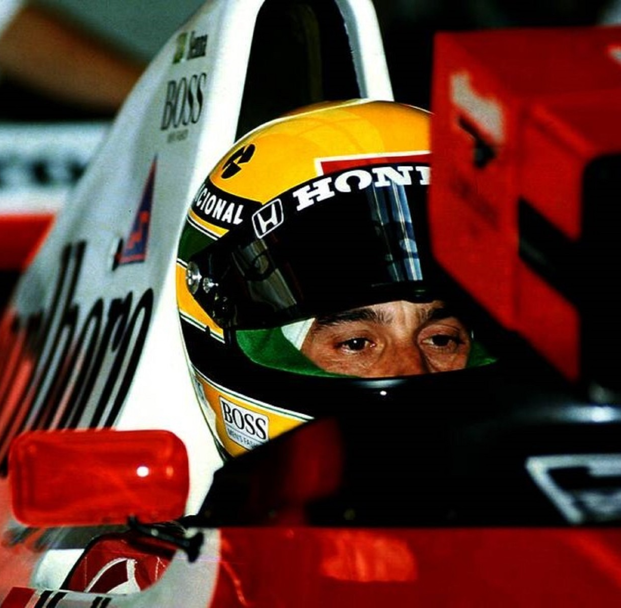 Photo Ayrton Senna lors des qualifications de Formule 1 - McLaren Honda – 15×20