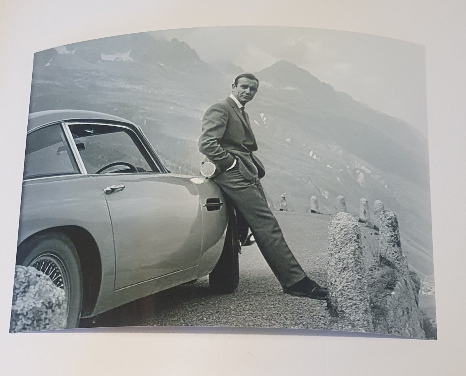 Photo Sean Connery - James Bond - Aston Martin DB5 - Goldfinger (1964) - 15×20