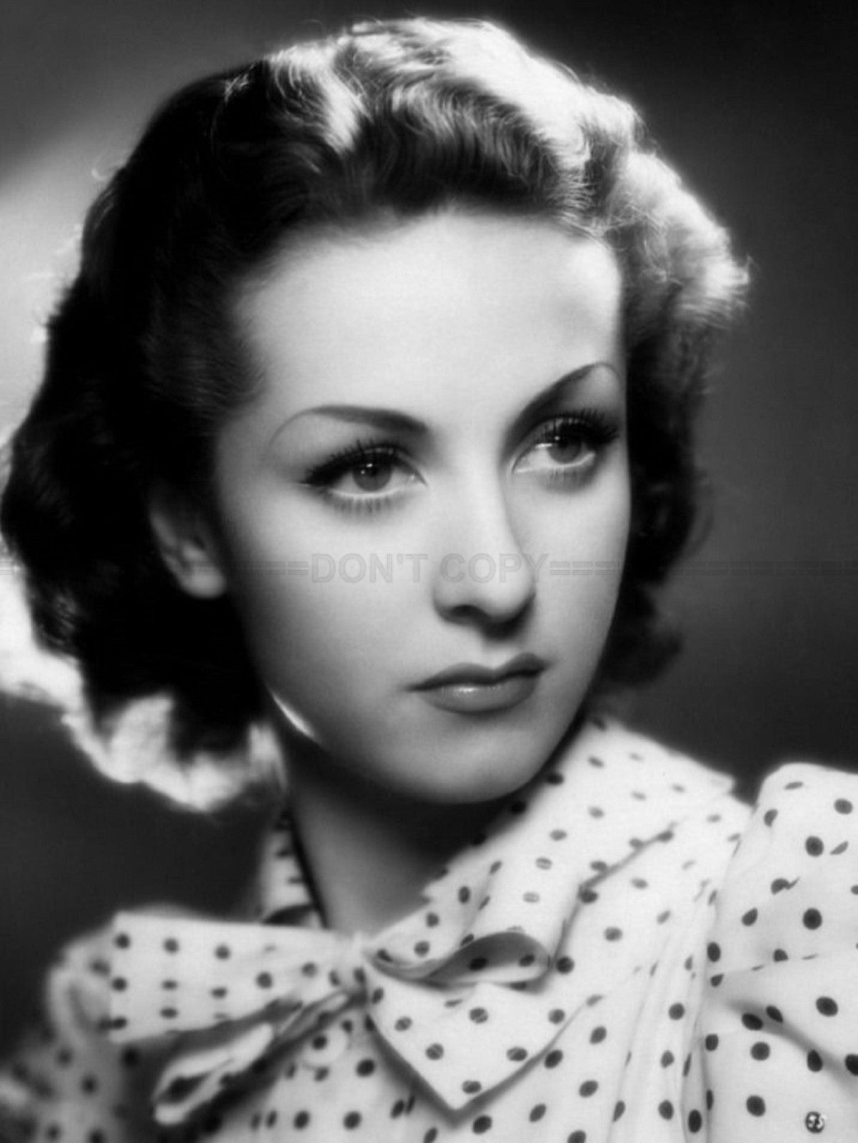 Photo Danielle Darrieux - Noir et blanc - 15×20