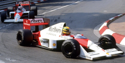 Photo Ayrton Senna devant Alain Prost – GP de Monaco 1989 – Virage Loews – 15×20