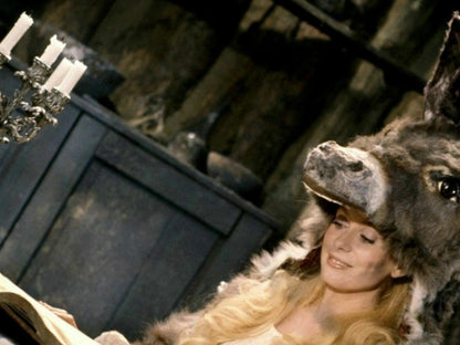 Photo Catherine Deneuve – Peau d’Âne (1970) – Conte Cinéma Fantaisie – 15×20