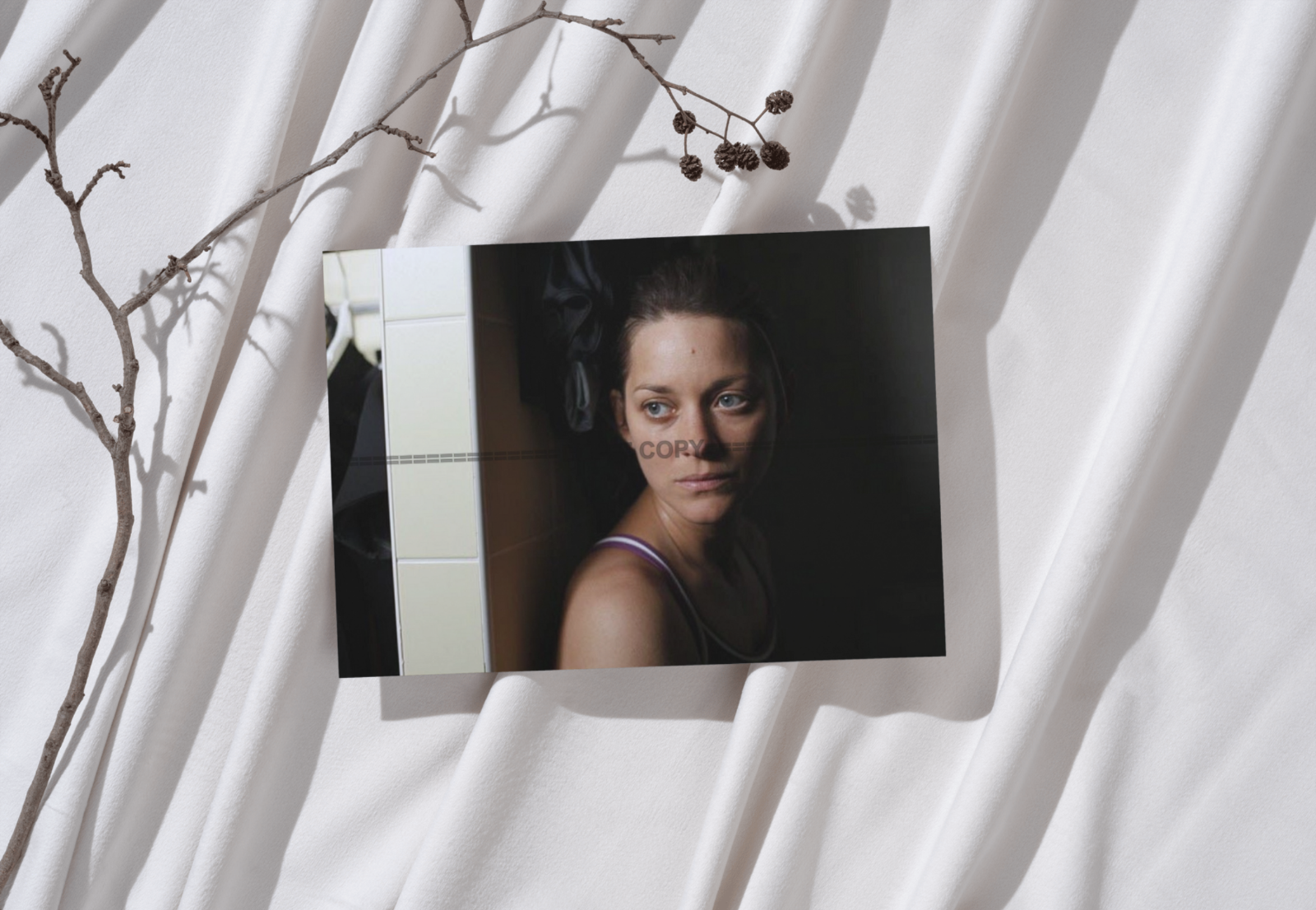 Photo Marion Cotillard – De rouille et d’os (2012) – Portrait Cinéma – 15×20