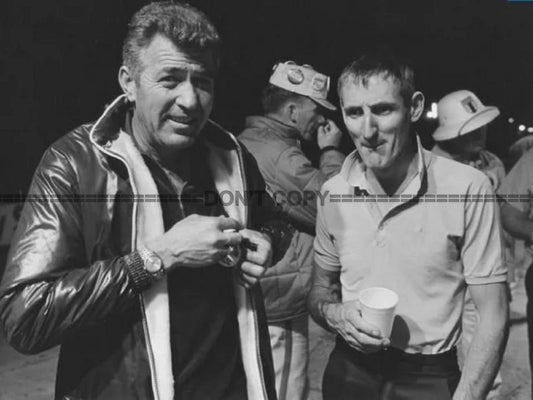 Photo Carroll Shelby et Ken Miles – Portrait Légendes Motorsport – 1960s – 15×20