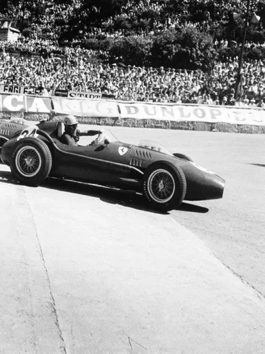 Photo L. Musso & M. Hawthorn – Ferrari Dino 246 – GP F1 Monaco (1958) – 15×20