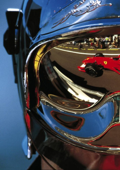 Photo Rubens Barrichello – Ferrari en Miroir - Vue à travers un Casque – 15×20
