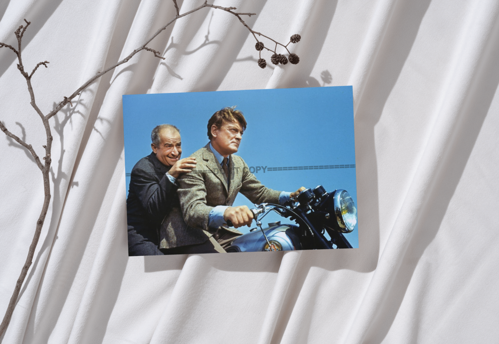 Photo Louis de Funès & Jean Marais – Fantômas (1964) – Scène Action Moto – 15×20