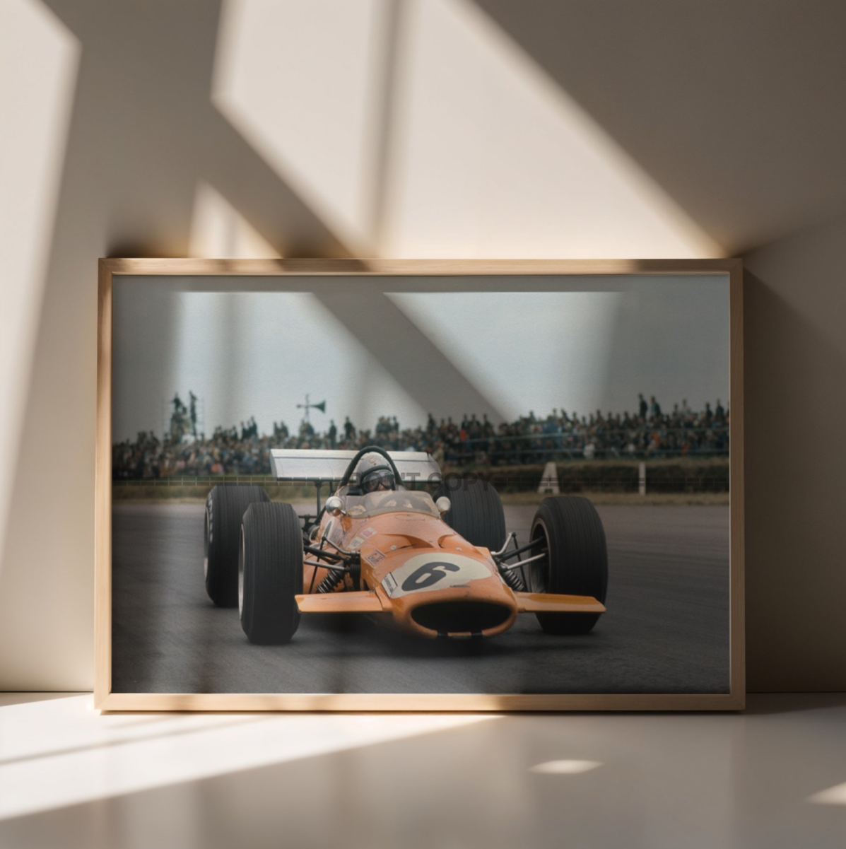 Photo Bruce McLaren – McLaren M7C – Monoplace Formule 1 Grand Prix 1969 – 15×20