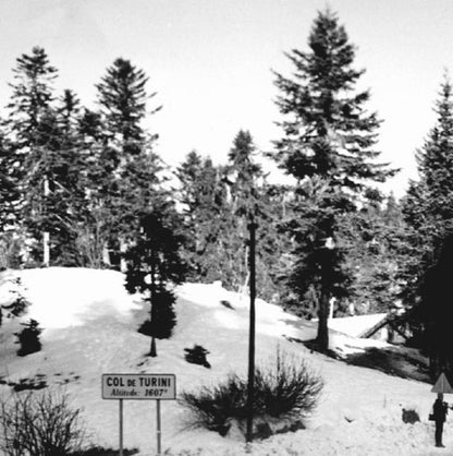 Photo GAZ-21 Volga (ГАЗ-21 Волга) URSS – Rallye Monte-Carlo 1964 – Neige – 15×20