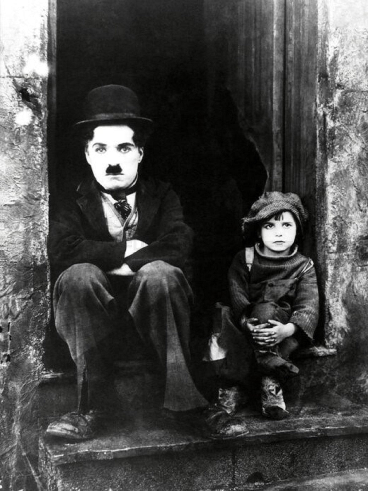 Photo Charlie Chaplin & Jackie Coogan - The Kid (1921) - Noir et blanc - 15x20